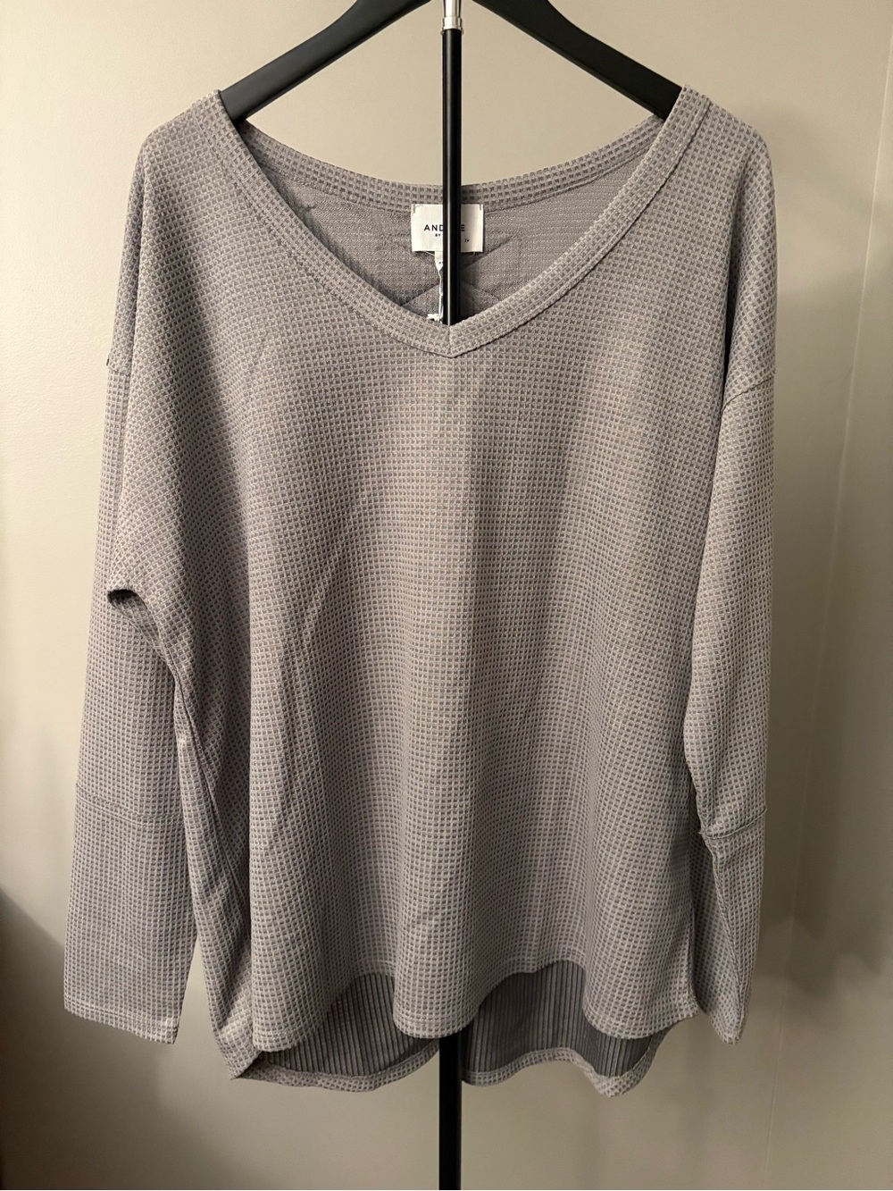 NWT Andree by Unit Size 1x Gray Waffle-Knit Long-Sleeve Top